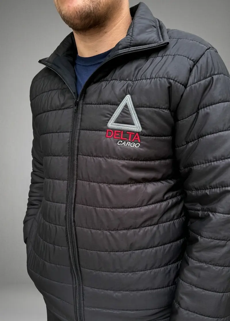 jaqueta personalizada puffer uniforme em nylon com fibra pedido minimo 4 und dyanjo